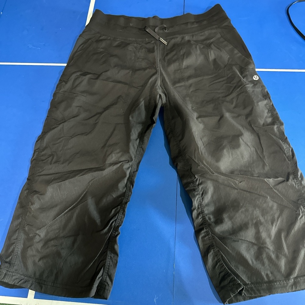 Lululemon Dance Studio Crop Pants, size 8